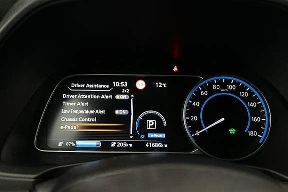 Nissan Leaf 19 of 23