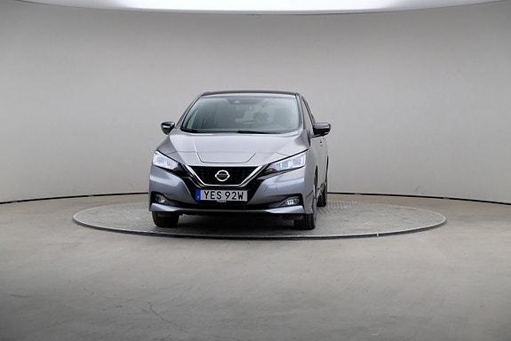 Nissan Leaf 3 of 23
