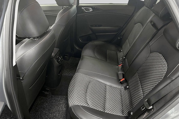 Kia Ceed 9 of 14