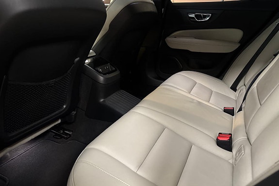 Volvo V60 12 of 14
