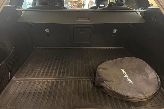 Volvo XC60 13 of 14