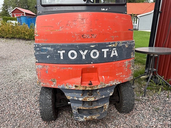 Gaffeltruck El Toyota 7FBMF30 17 of 27