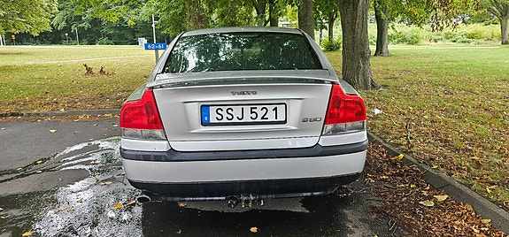 Volvo S60 3 of 5