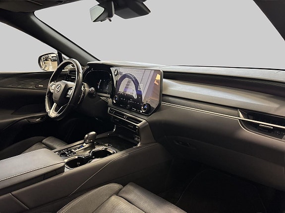 Lexus RX450h 8 of 16