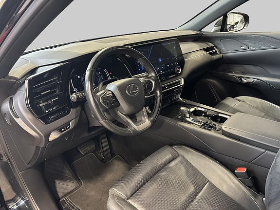 Lexus RX450h 12 of 16