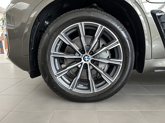 BMW X5 4 of 17