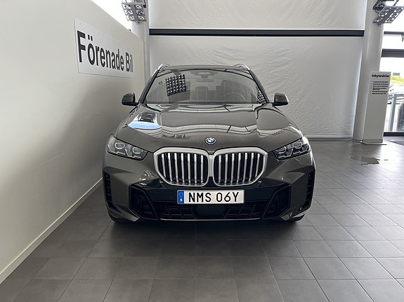 BMW X5 2 of 17