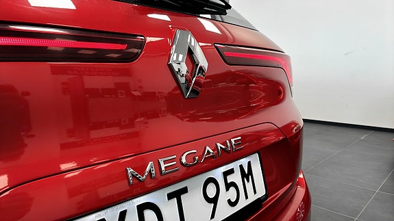 Renault Megane 24 of 24