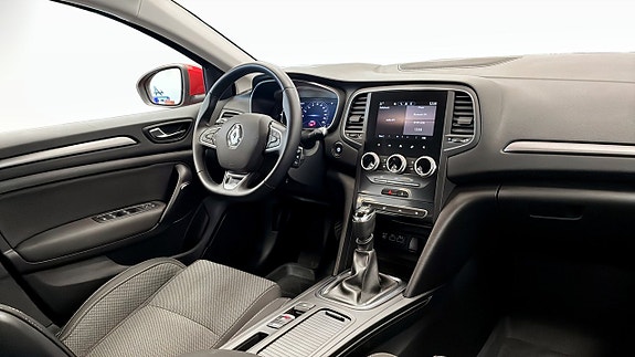 Renault Megane 12 of 24