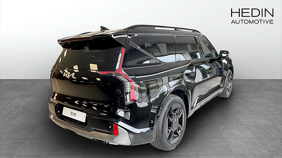 Kia EV9 2 of 13