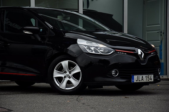 Renault Clio 2 of 17