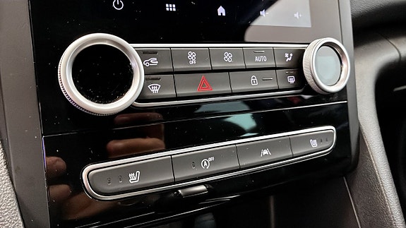 Renault Megane 18 of 22