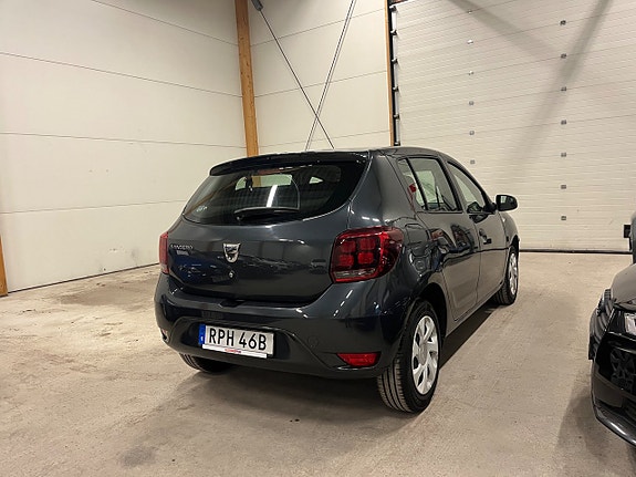 Dacia Sandero 3 of 13