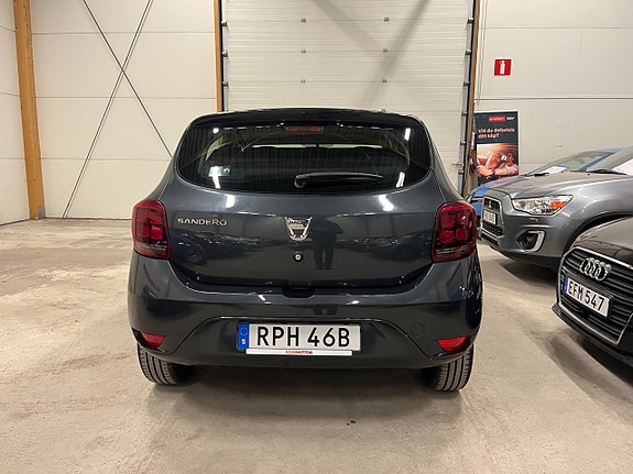 Dacia Sandero 4 of 13