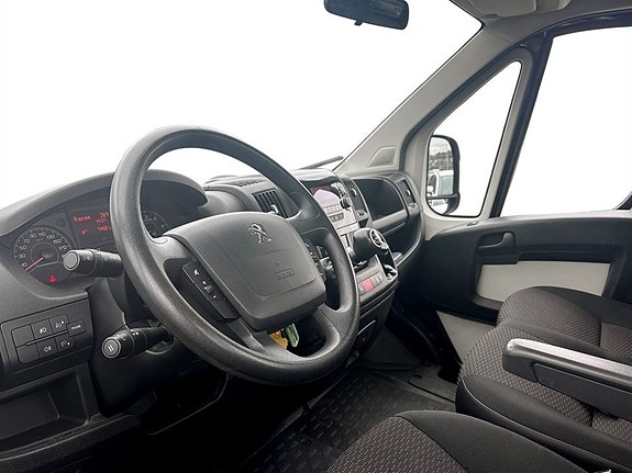 Peugeot Boxer 9 of 15