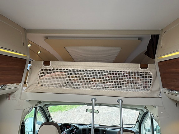 Adria Coral XL A 670 SP 9 of 24
