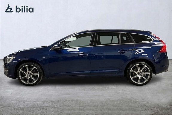 Volvo V60 2 of 29