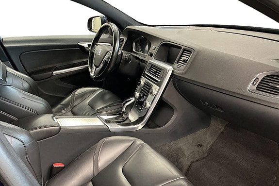 Volvo V60 16 of 29