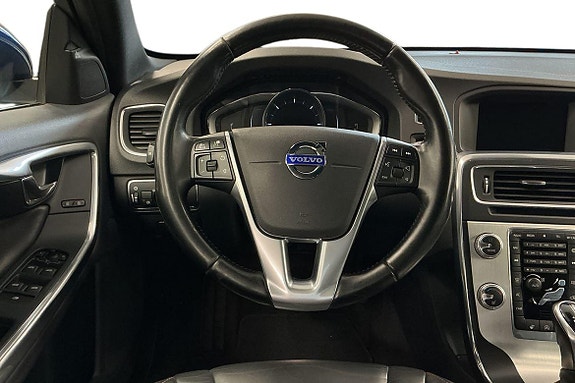 Volvo V60 14 of 29