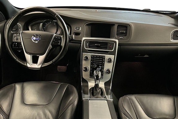 Volvo V60 13 of 29