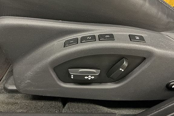 Volvo V60 24 of 29