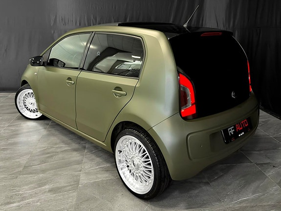Volkswagen UP! 13 of 30