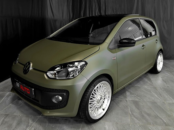 Volkswagen UP! 3 of 30