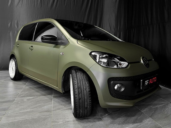 Volkswagen UP! 6 of 30