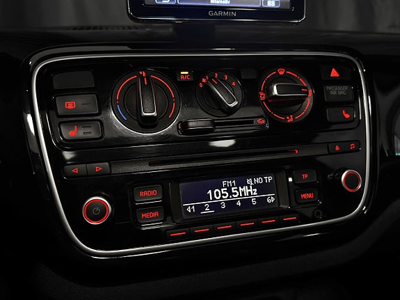 Volkswagen UP! 24 of 30