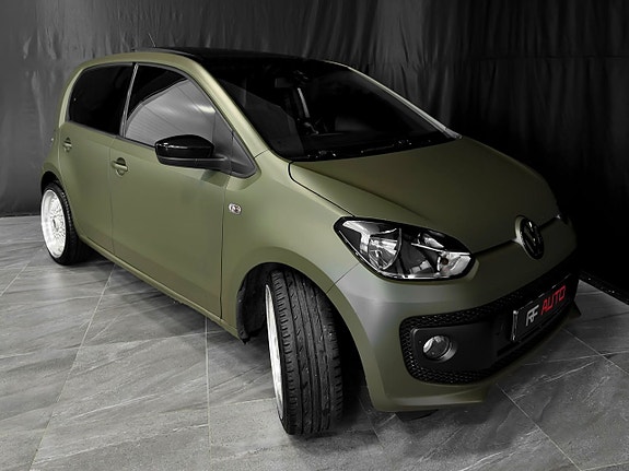Volkswagen UP! 5 of 30