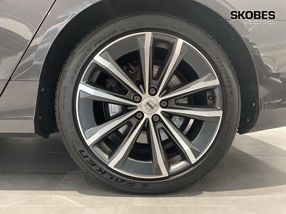 Volvo V90 17 of 19