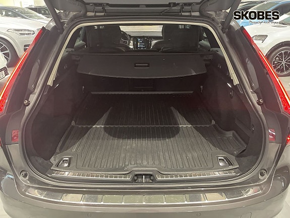 Volvo V90 16 of 19