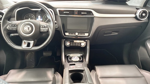 MG ZS 4 of 9