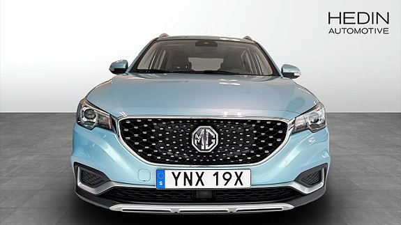 MG ZS 8 of 9