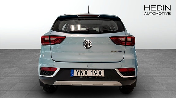 MG ZS 7 of 9