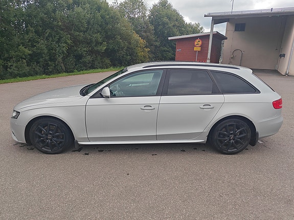 Audi A4 2 of 9