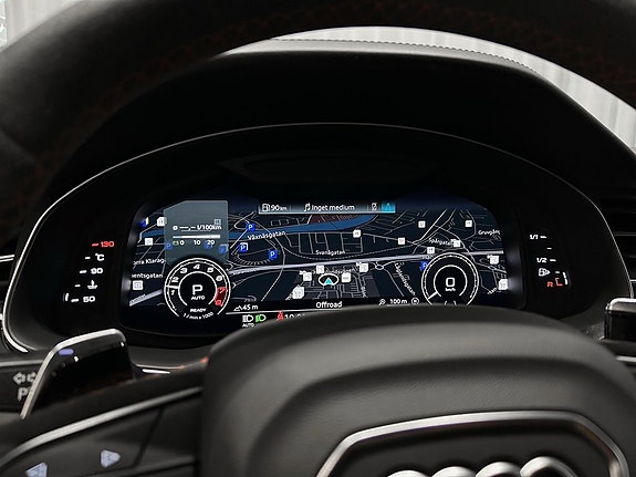 Audi RS Q8 16 of 21