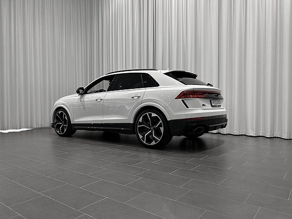 Audi RS Q8 3 of 21