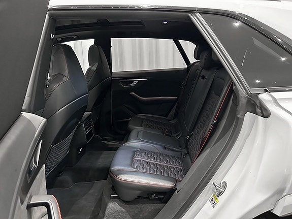 Audi RS Q8 10 of 21