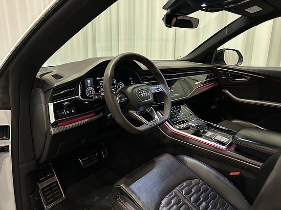 Audi RS Q8 12 of 21