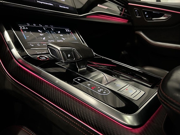 Audi RS Q8 20 of 21