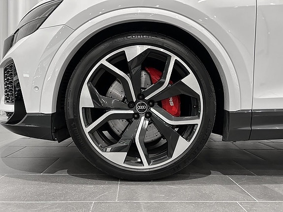 Audi RS Q8 6 of 21