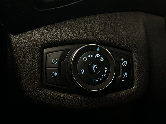 Ford Transit Connect 13 of 29