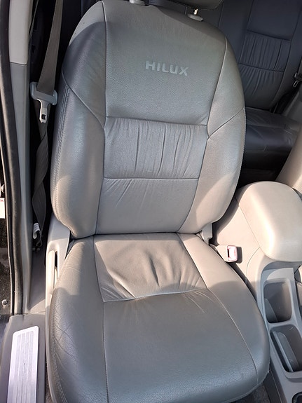 Toyota HiLux 7 of 11