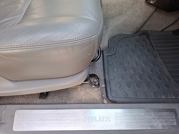 Toyota HiLux 6 of 11