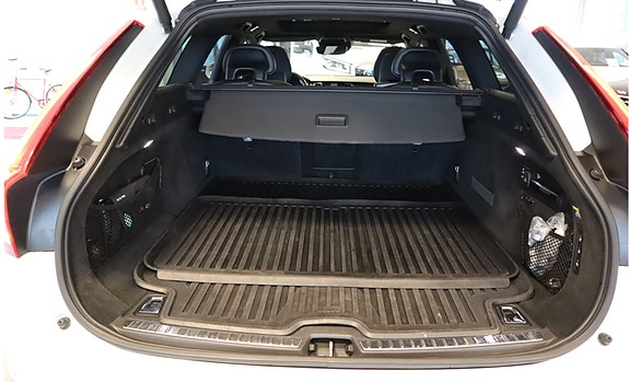 Volvo V90 Cross Country 8 of 9