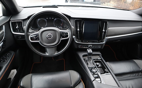 Volvo V90 Cross Country 5 of 9