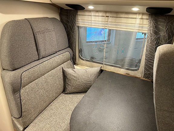 Carthago Malibu 600 Diversity DB K Charming Aut 6 of 9