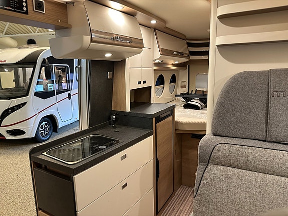 Carthago Malibu 600 Diversity DB K Charming Aut 8 of 9