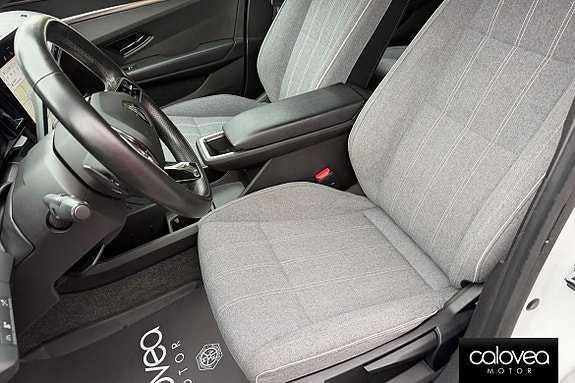 Renault Megane E-Tech 9 of 14